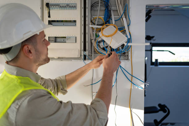  Mcqueeney, TX Electrician Pros